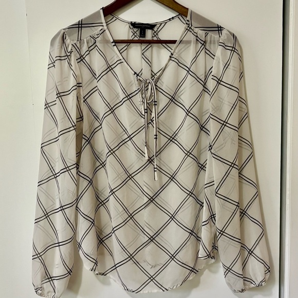 Banana Republic| Sheer Black & White Lightweight Blouse Sz L - Picture 3 of 5